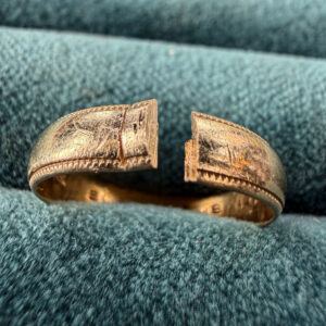 Broken ring